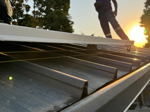 Water drain Solar panel clip (VAT incl) - Image 4