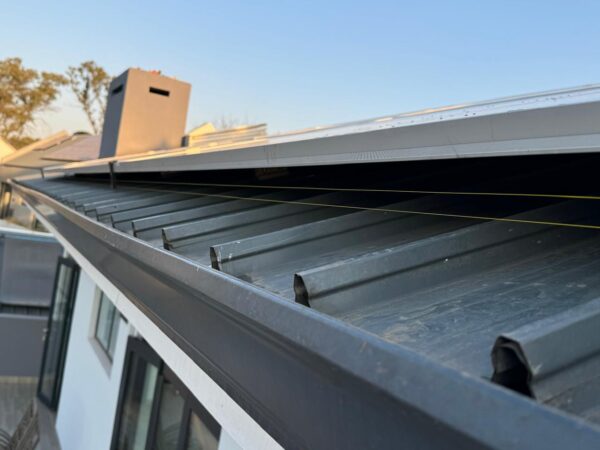 Water drain Solar panel clip (VAT incl) - Image 3